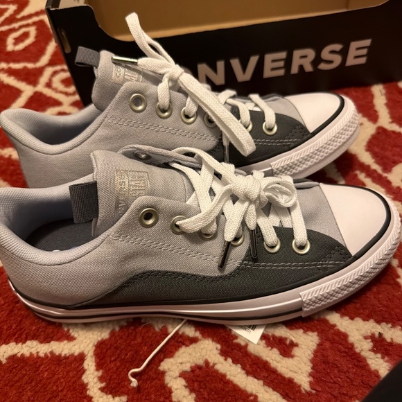 Converse - Picture 2 of 2